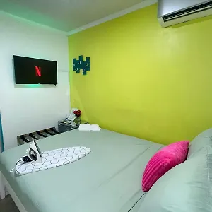 https://the-jazmins-apartments.comcaribbean.com